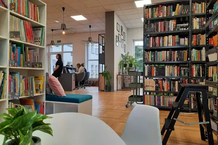 Biblioteka Publiczna w Książu Wlkp. po kapitalnym remoncie