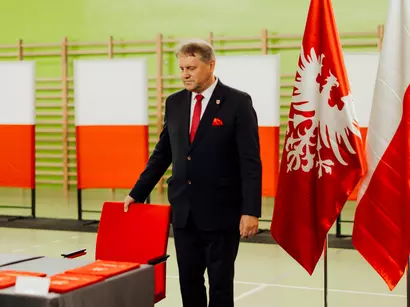 Uroczystą Sesją Rady Miejskiej w Książu Wlkp. upamiętniono jubileusze 2025 roku