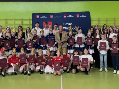 Młodzi, zdolni i pełni pasji odebrali stypendia Burmistrza Książa Wlkp.